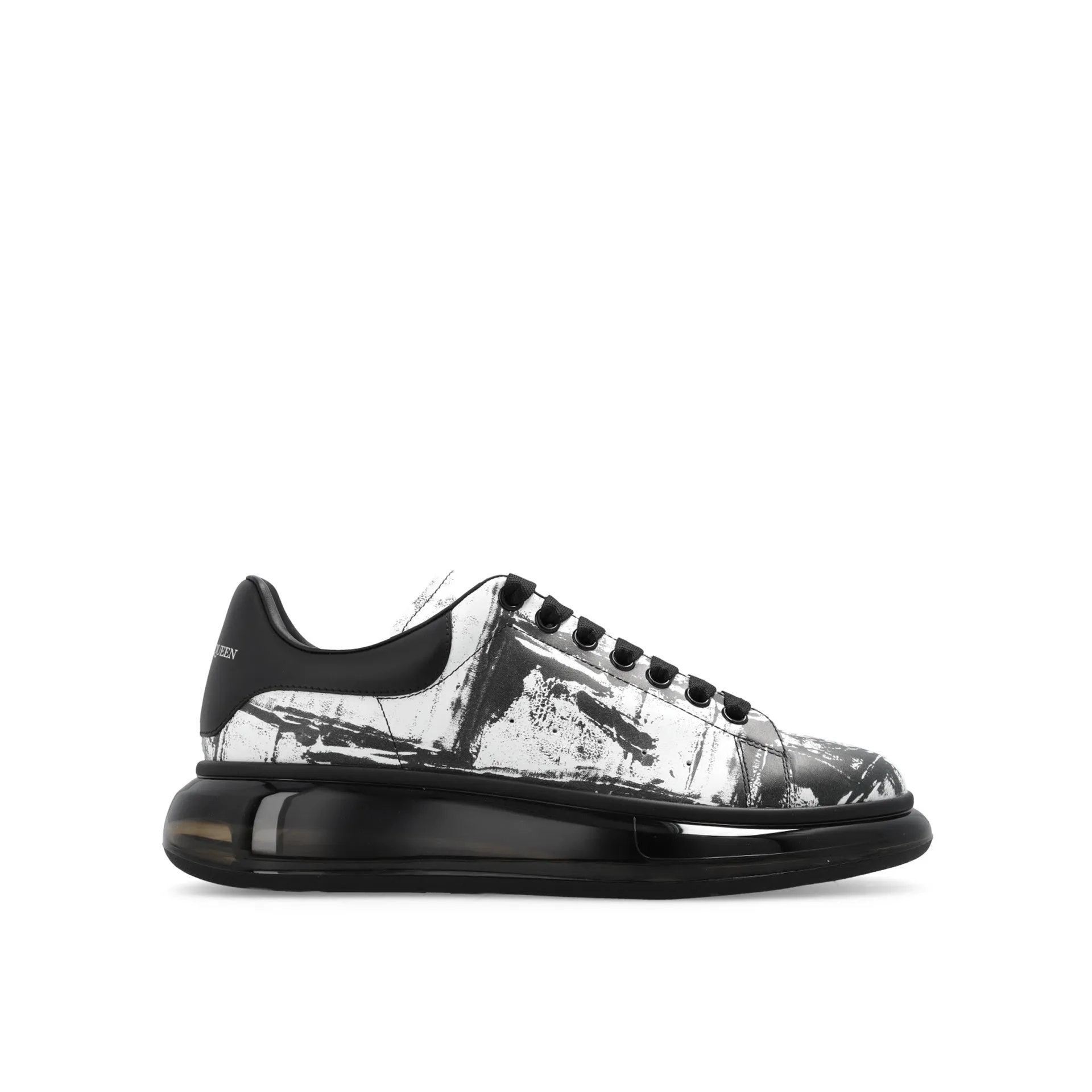 Sure! Heres an optimized title for the Alexander McQueen sneakers:

**Alexander McQueen Larry Oversized Sneakers for Men - Stylish Designer Footwear**