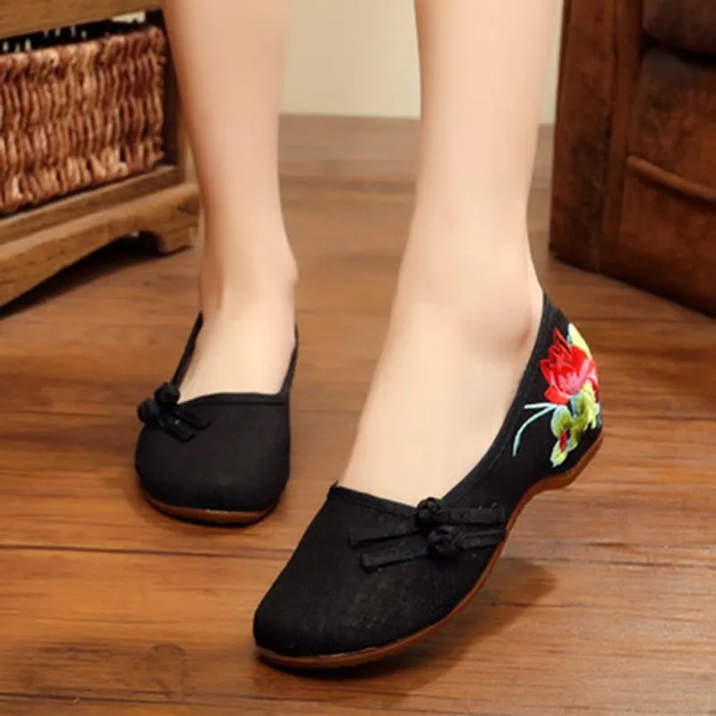 Babakud Retro Comfortable Embroidered Women Shoes 34-41