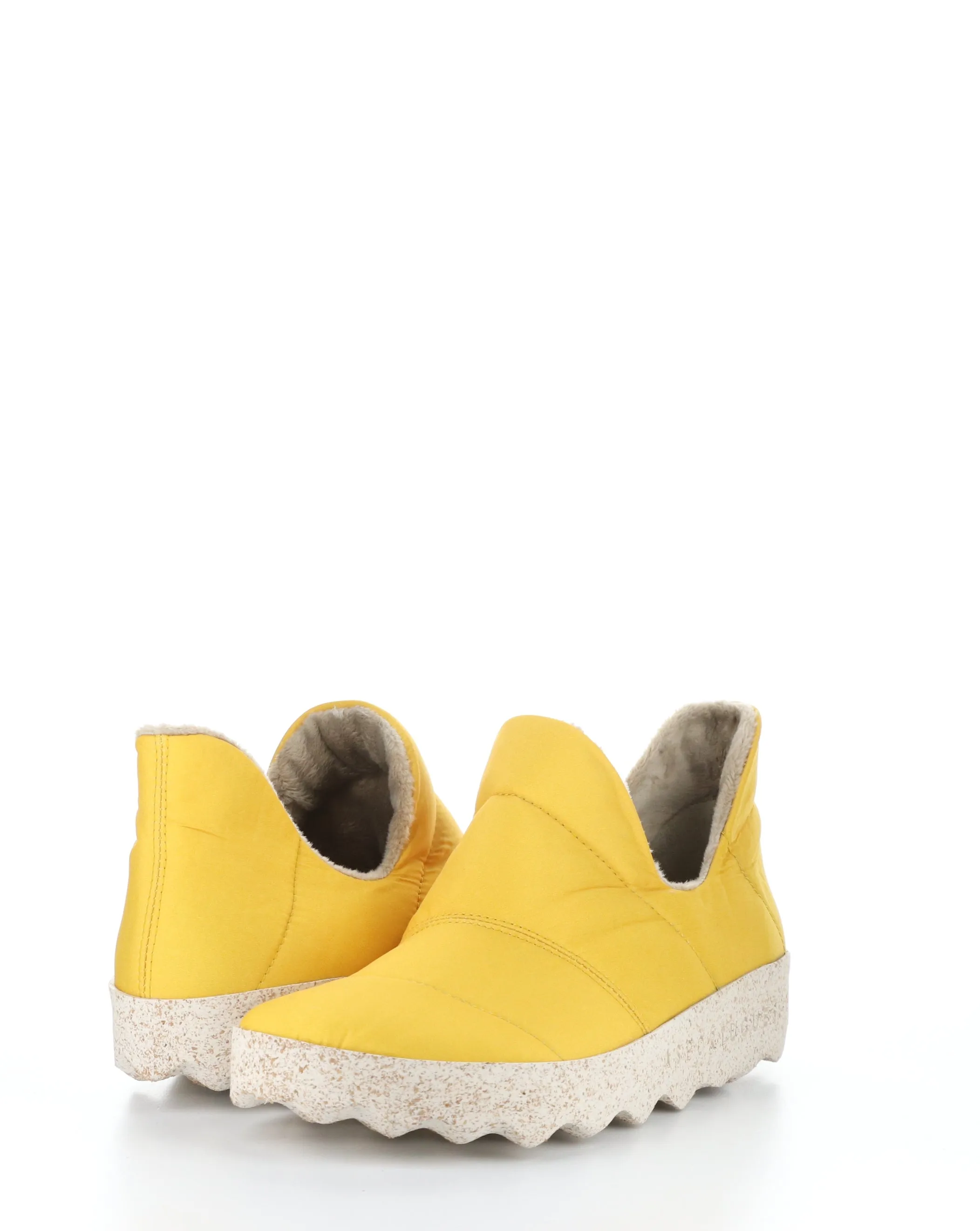 CRUS145ASP Yellow Round Toe Shoes