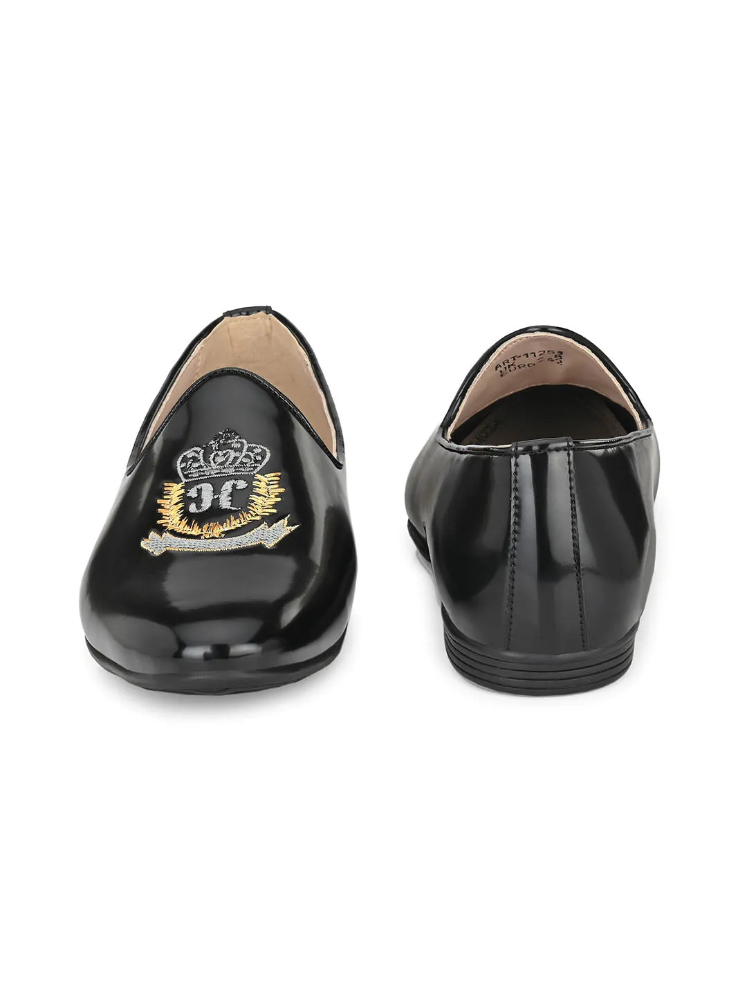 Genial Black Slip-Ons