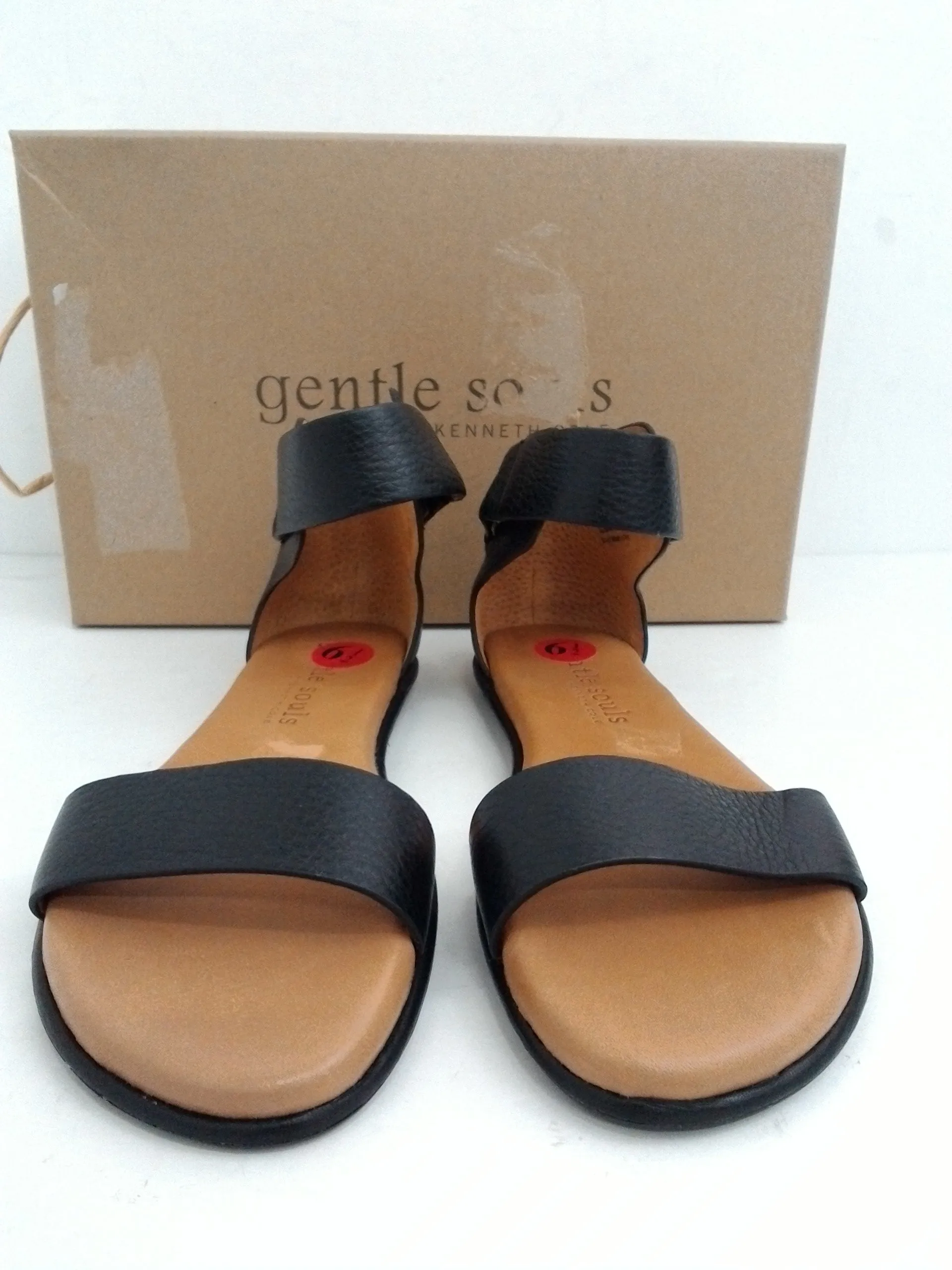 Gentle Souls By Kenneth Cole Women's Break Even Sandal Size 6.5 M