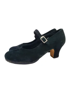 To help with optimizing the title for an e-commerce product named Sansha Sevilla, we can enhance it by adding descriptive modifiers that might improve its visibility and appeal. Here’s an optimized title:

Sansha Sevilla Womens Premium Leather Ballet Shoes – Stylish & Comfortable Dance Footwear

Feel free to let me know if you have specific features or target audiences in mind for further optimization!